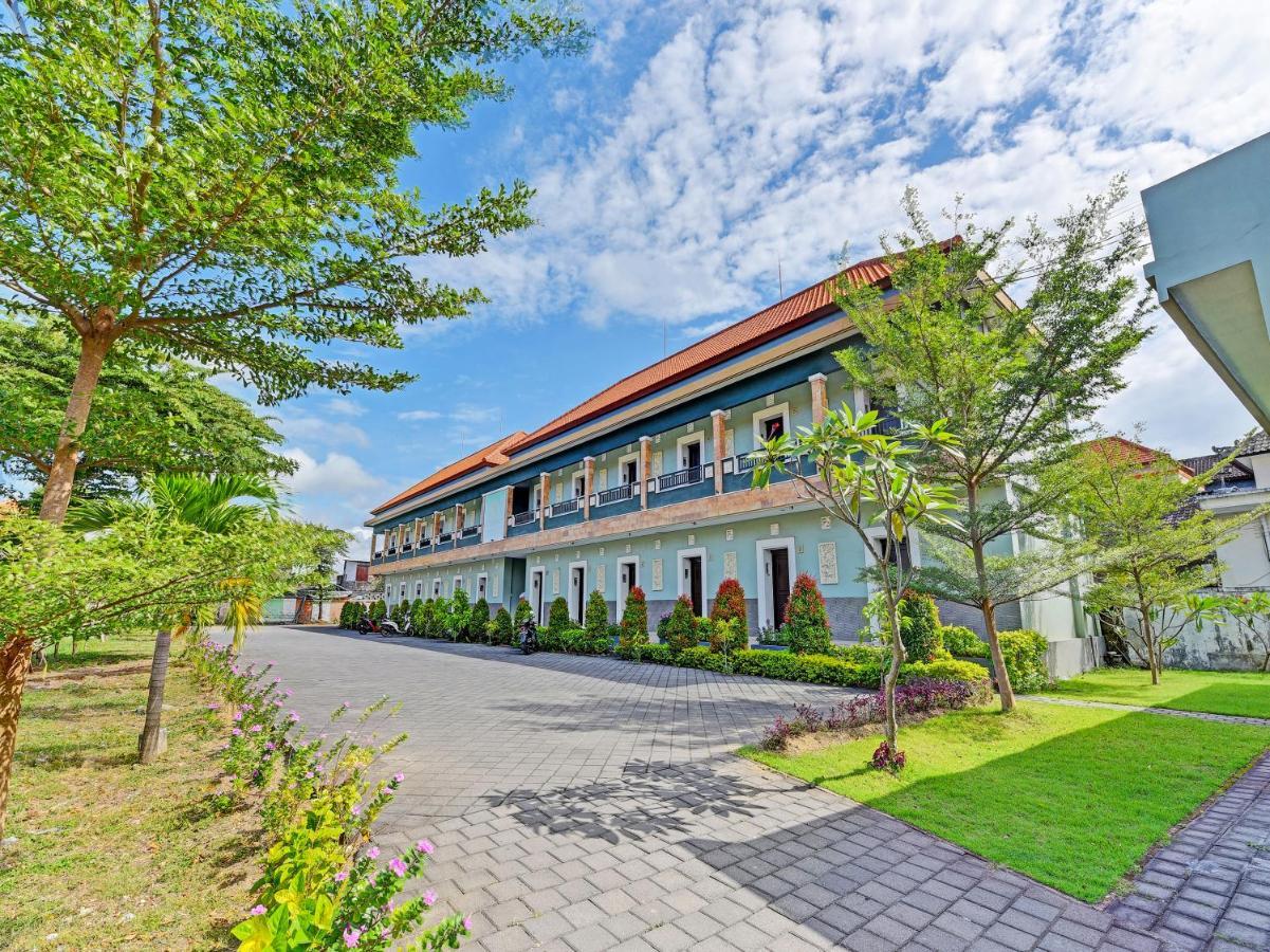 Capital O 91410 Matara Kuta Residence Бали Екстериор снимка