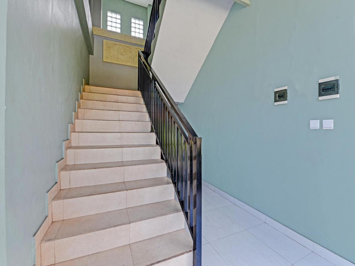 Capital O 91410 Matara Kuta Residence Бали Екстериор снимка
