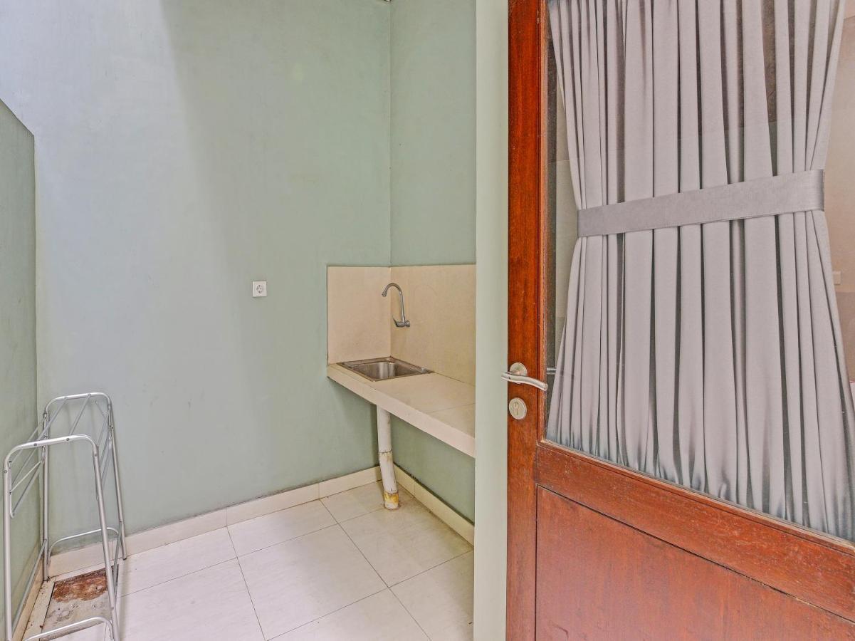 Capital O 91410 Matara Kuta Residence Бали Екстериор снимка